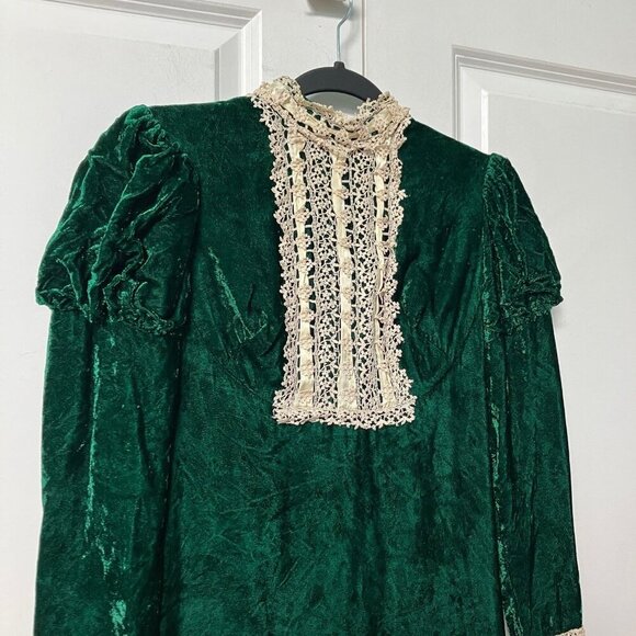 Vintage Green Velvet Victorian Dress 80s Handmade Lace Puff Sleeve Goth Whimsy - Picture 9 of 16